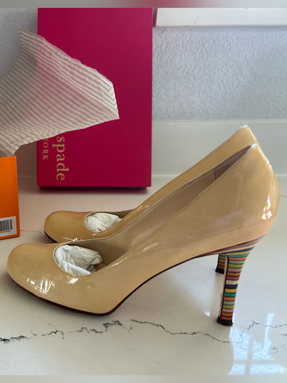 kate spade Karolina Patent Pumps RARE FIND with Multicolor Striped Heels (box)